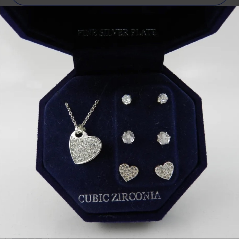 Macy’s fine jewelry set silver plated and zirconia earrings/necklace NIB
